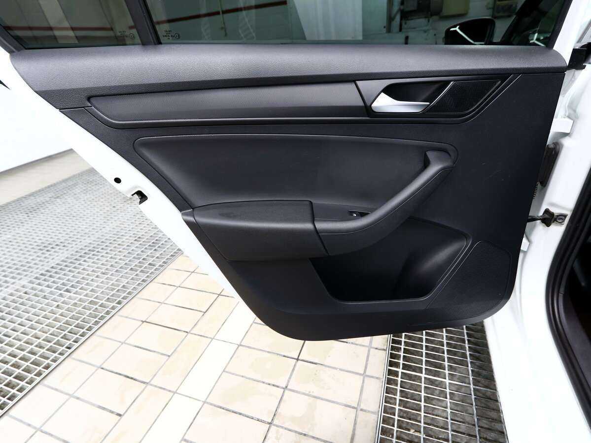 Volkswagen Polo б/у, 2020, Механическая. Фото: #10