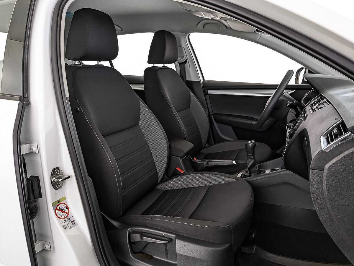 Skoda Octavia б/у, 2019, Механическая. Фото: #20