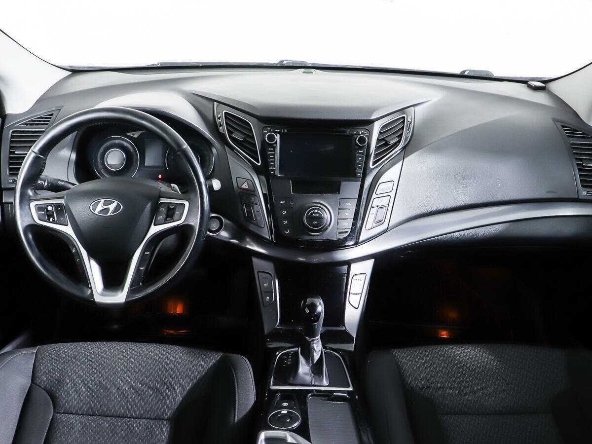 Hyundai i40 б/у, 2013, Автоматическая. Фото: #10