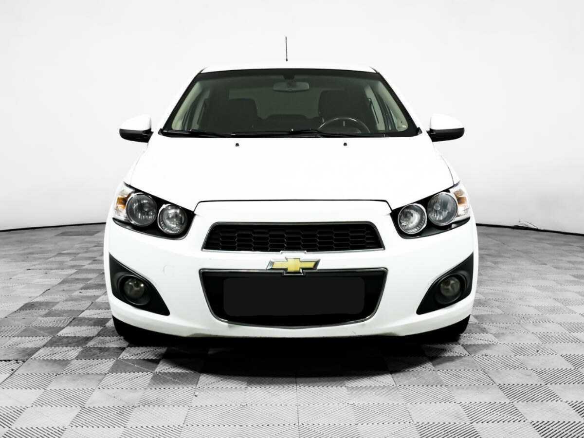 Chevrolet Aveo б/у, 2014, Автоматическая. Фото: #1