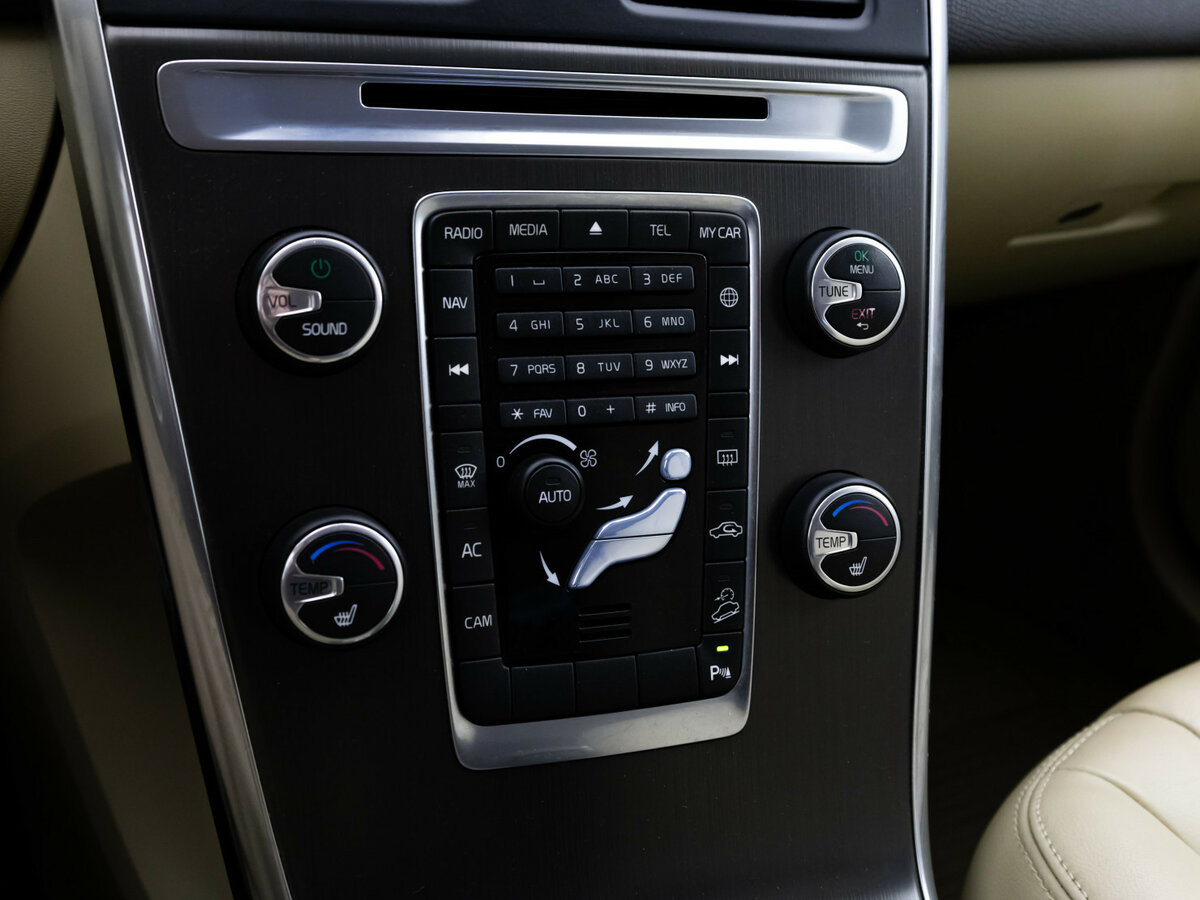 Volvo XC60 б/у, 2014, Автоматическая. Фото: #11