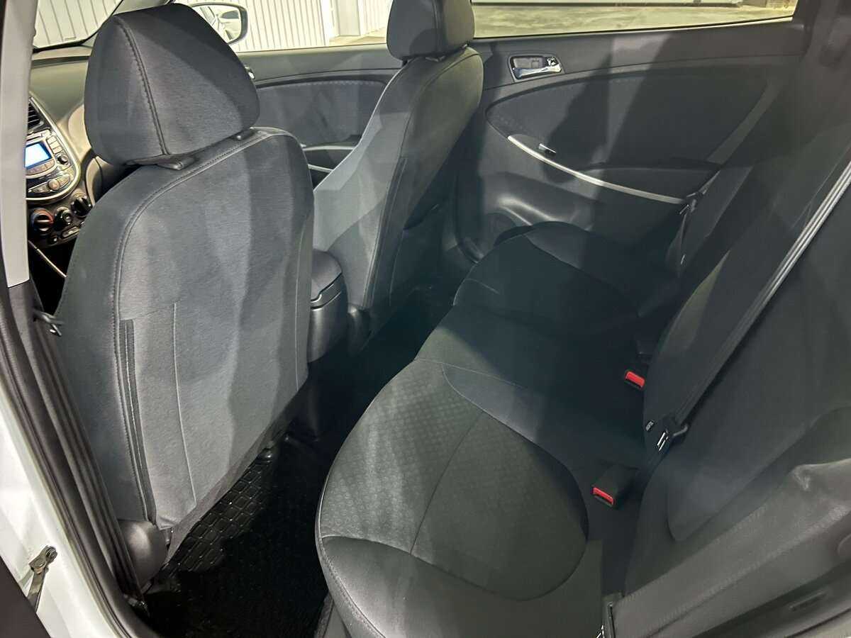 Hyundai Solaris б/у, 2014, Механическая. Фото: #13