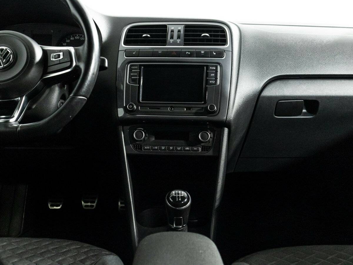 Volkswagen Polo б/у, 2018, Механическая. Фото: #13