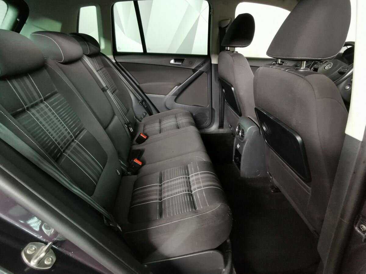 Volkswagen Tiguan б/у, 2015, Автоматическая. Фото: #11