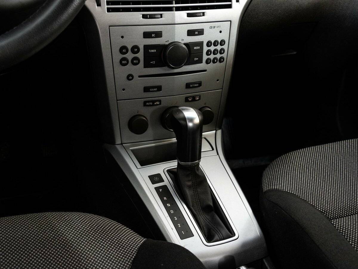 Opel Astra б/у, 2014, Автоматическая. Фото: #12