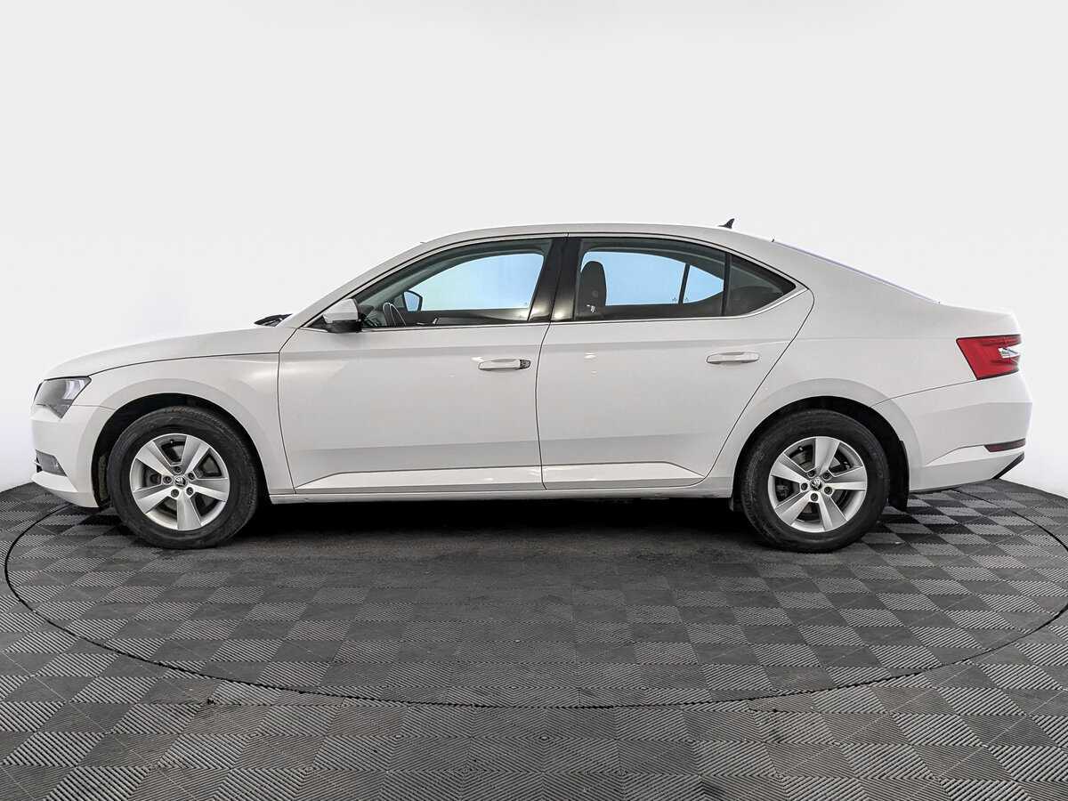 Skoda Superb б/у, 2017, Роботизированная. Фото: #7