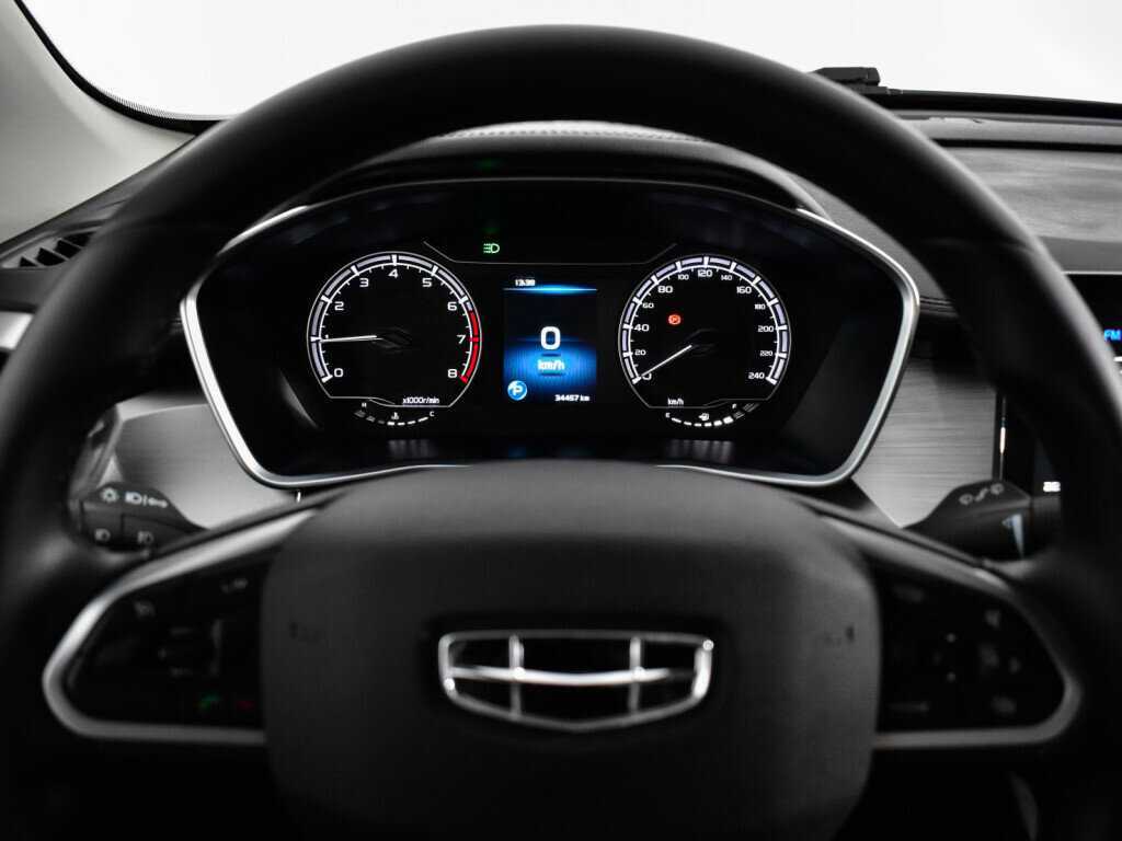 Geely Coolray б/у, 2022, Роботизированная. Фото: #10