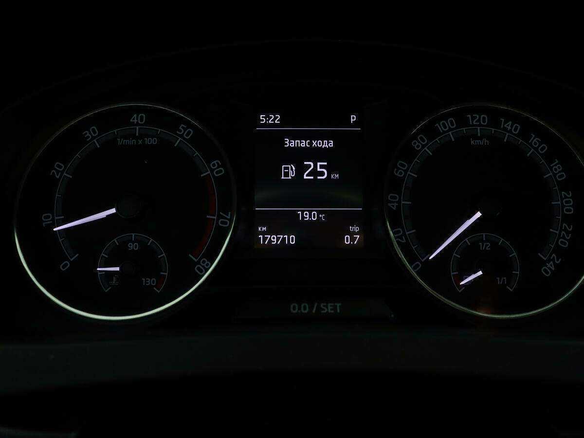 Skoda Rapid б/у, 2017, Роботизированная. Фото: #8