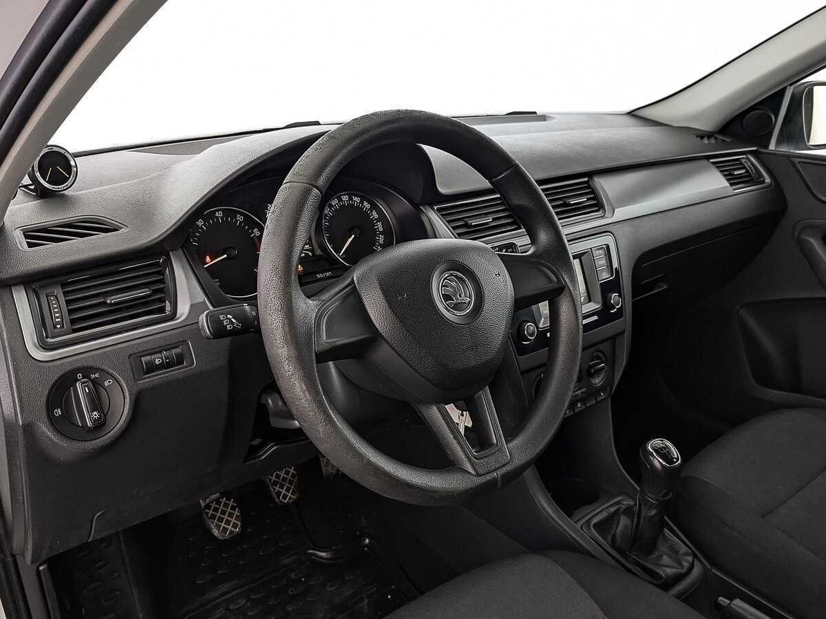 Skoda Rapid б/у, 2017, Механическая. Фото: #12
