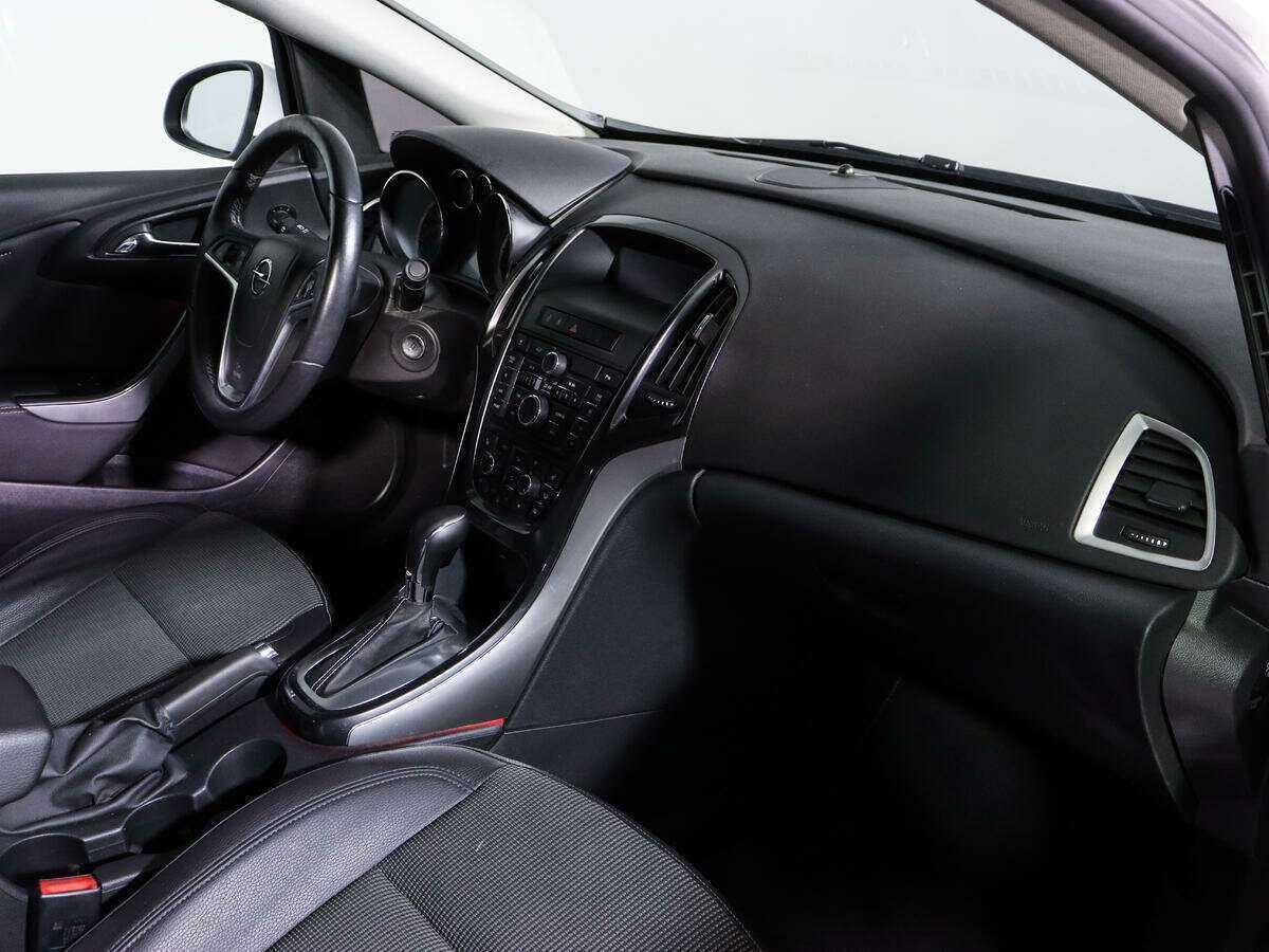 Opel Astra б/у, 2013, Автоматическая. Фото: #8