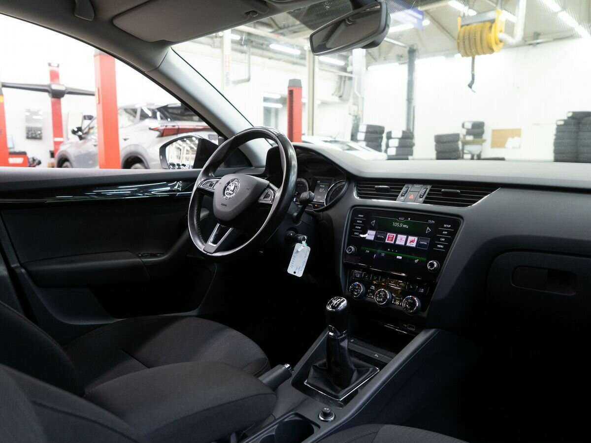 Skoda Octavia б/у, 2018, Механическая. Фото: #14