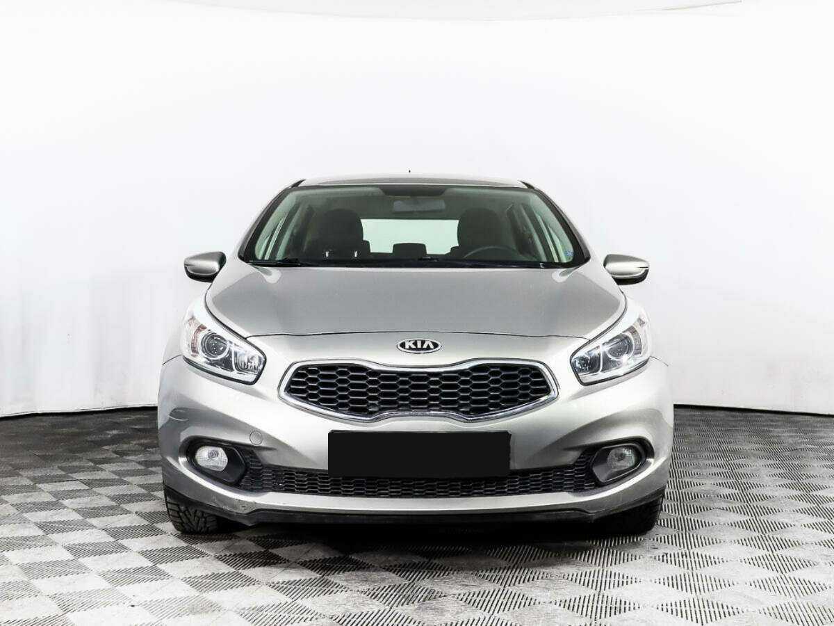 Kia Ceed б/у, 2013, Механическая. Фото: #1