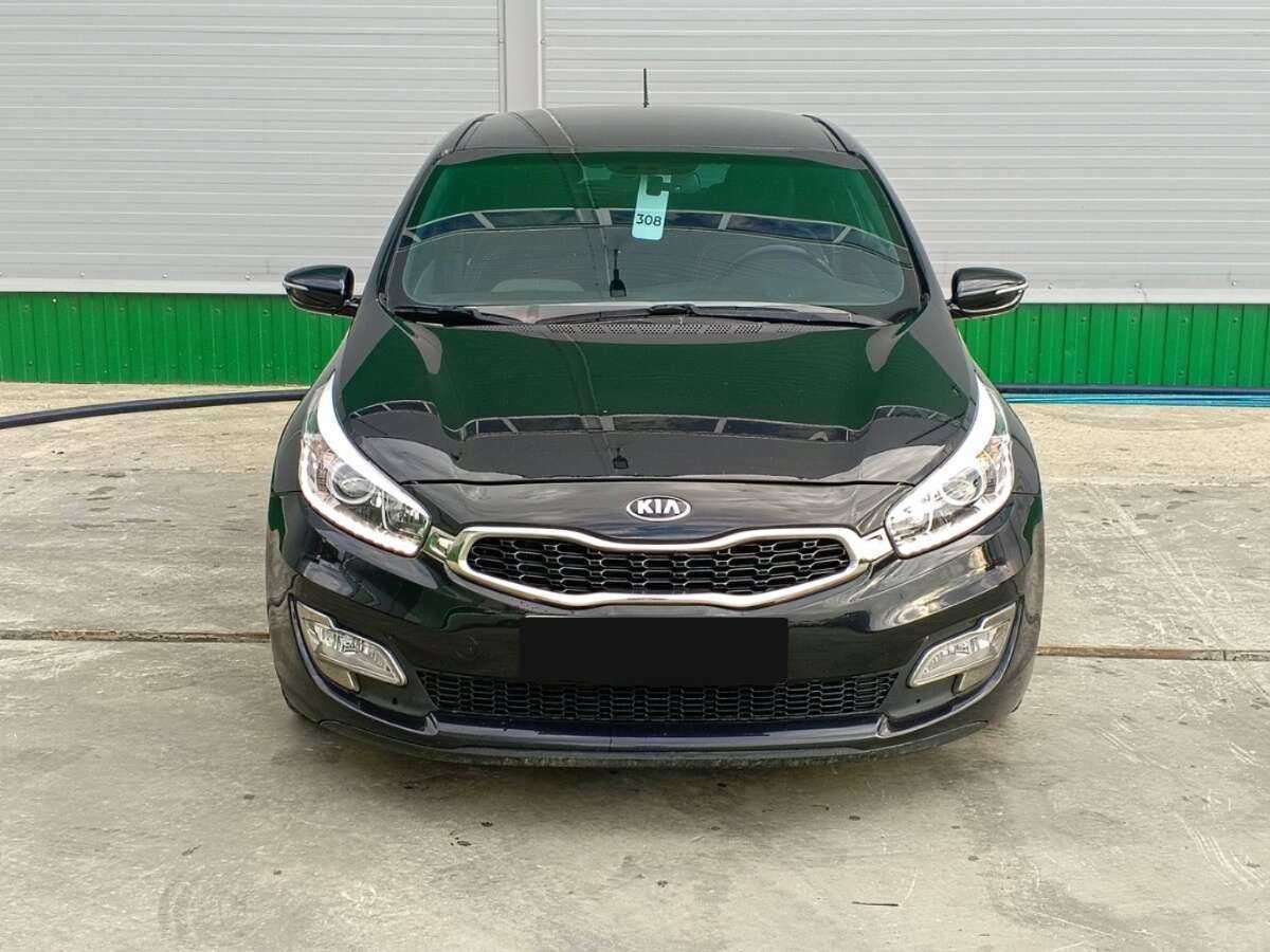 Kia Ceed б/у, 2015, Автоматическая. Фото: #1