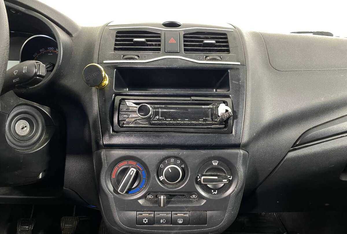 Lada (ВАЗ) Granta б/у, 2019, Механическая. Фото: #10