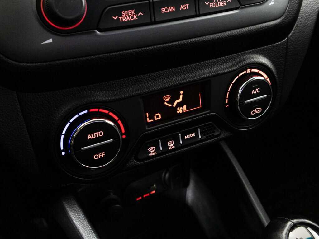 Kia Rio б/у, 2015, Автоматическая. Фото: #14