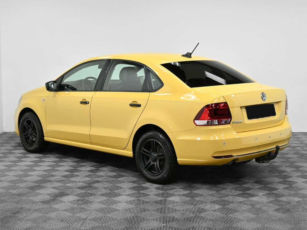 Volkswagen Polo б/у, 2017, Механическая. Фото: #3