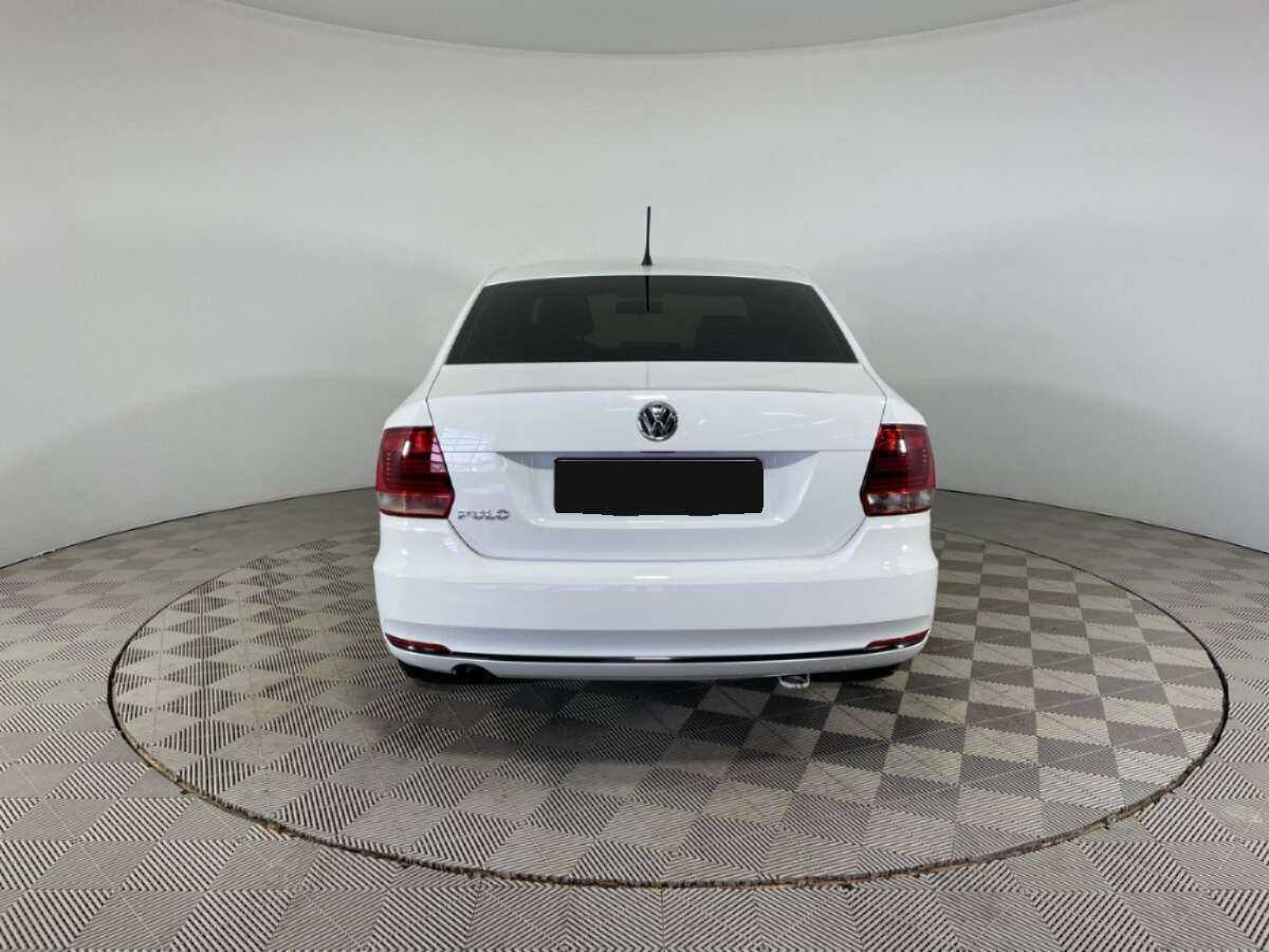 Volkswagen Polo б/у, 2016, Автоматическая. Фото: #4