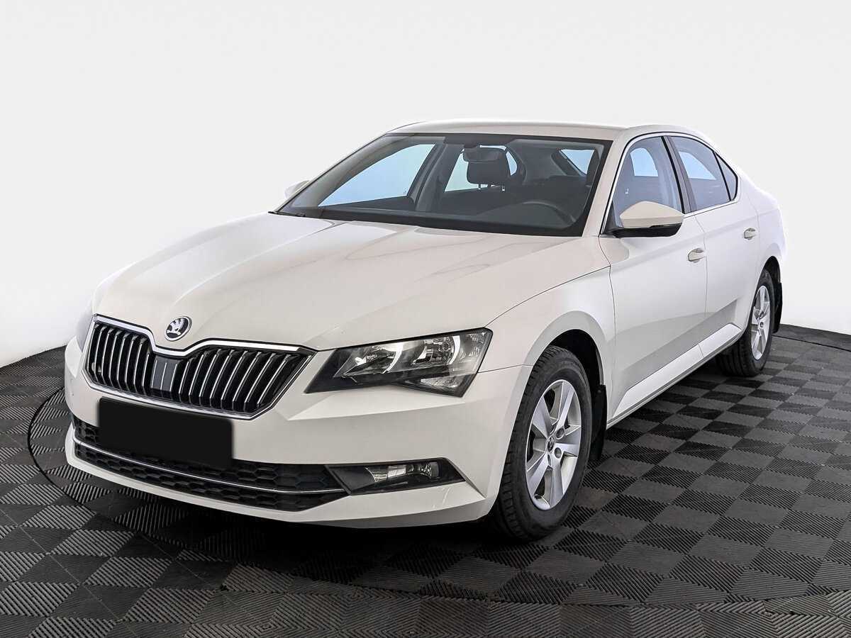 Skoda Superb б/у, 2017, Роботизированная. Фото: #0