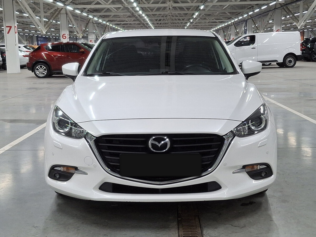 Mazda 3 б/у, 2018, Автоматическая. Фото: #1