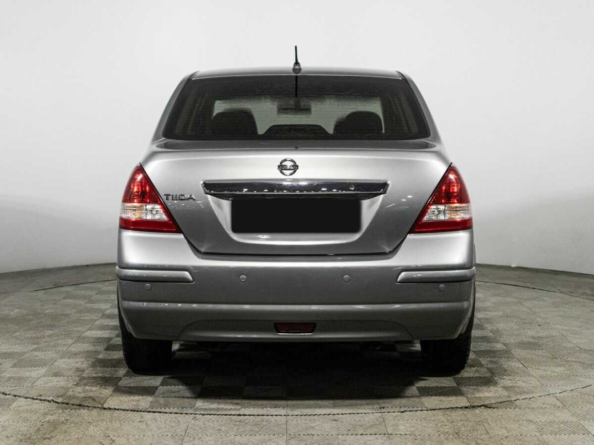 Nissan Tiida б/у, 2013, Механическая. Фото: #5