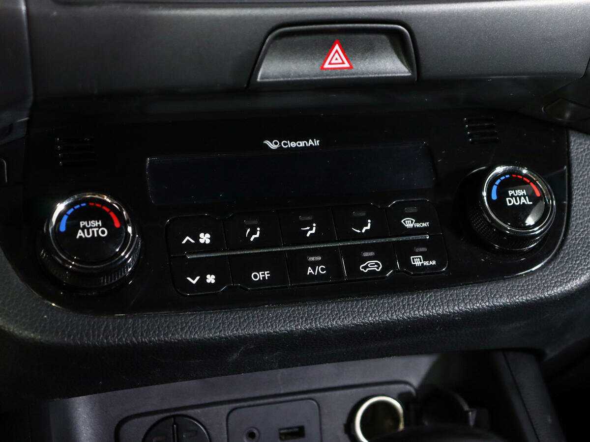 Kia Sportage б/у, 2012, Автоматическая. Фото: #22