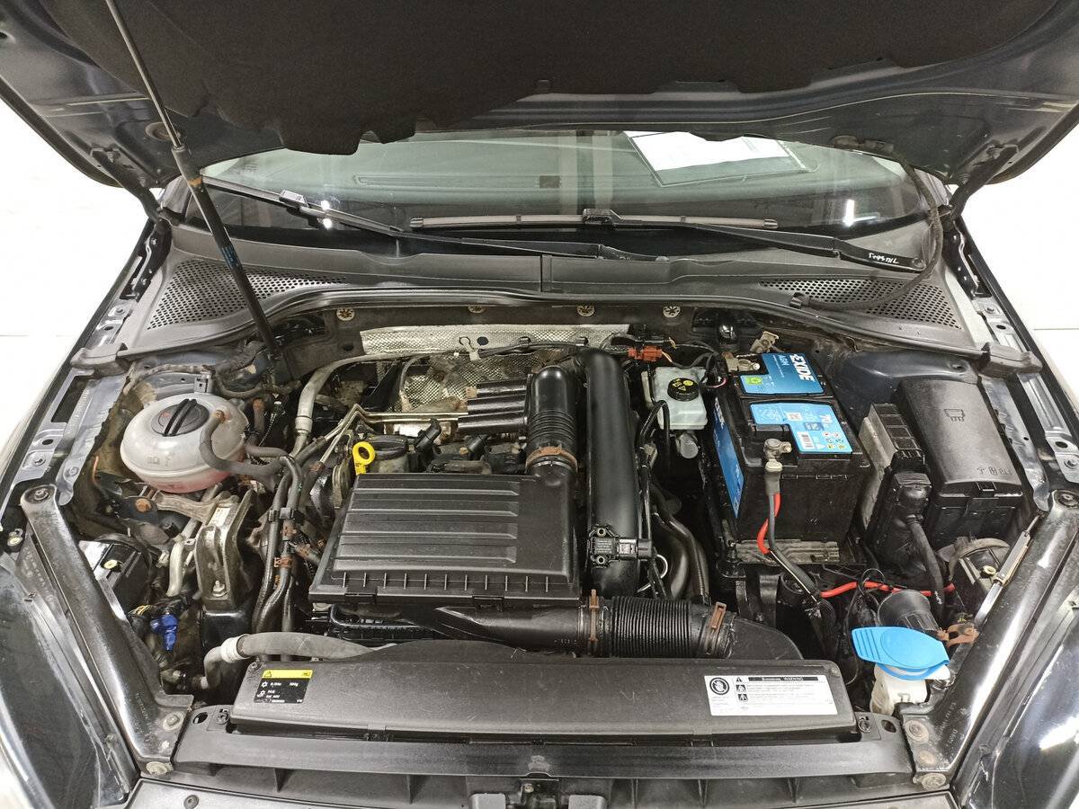 Volkswagen Golf б/у, 2013, Механическая. Фото: #8