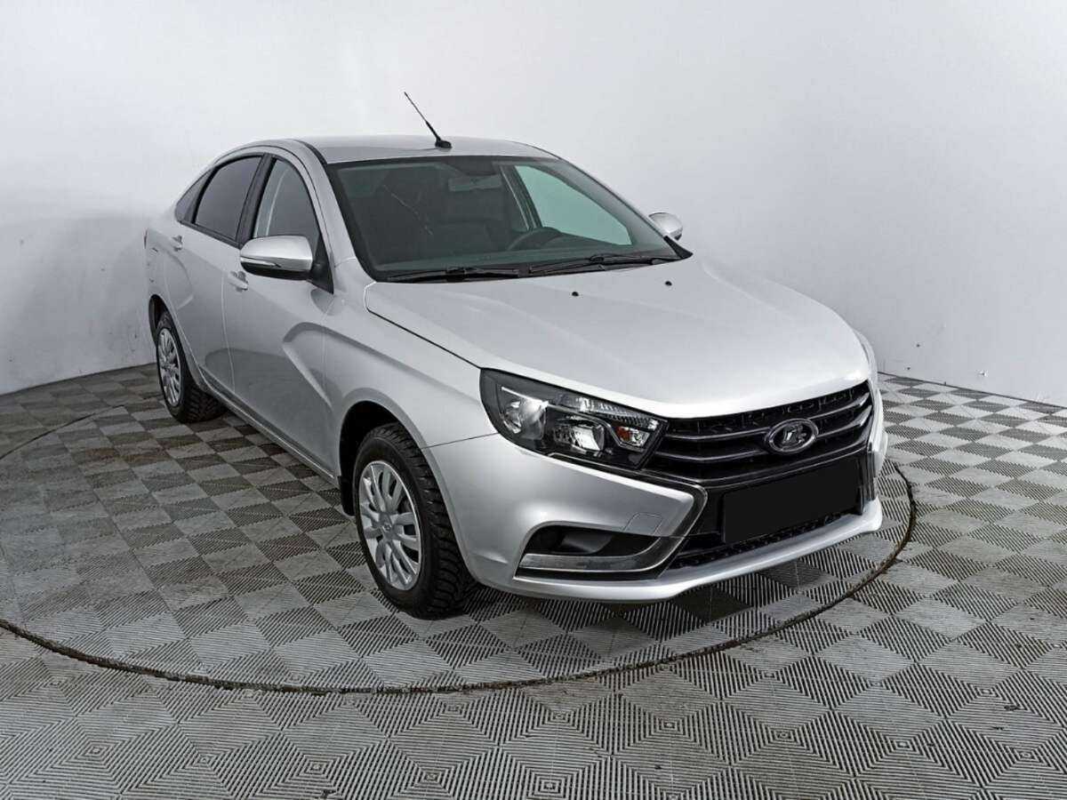 Lada (ВАЗ) Vesta б/у, 2017, Механическая. Фото: #2