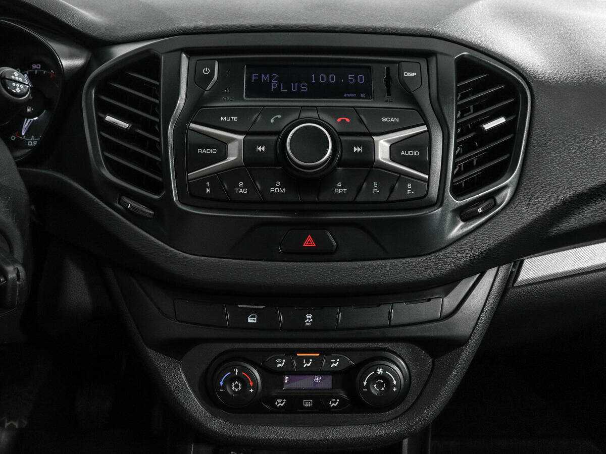 Lada (ВАЗ) Vesta б/у, 2017, Механическая. Фото: #10