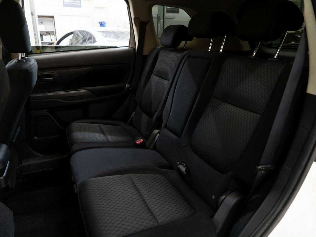 Mitsubishi Outlander б/у, 2015, Вариатор. Фото: #8