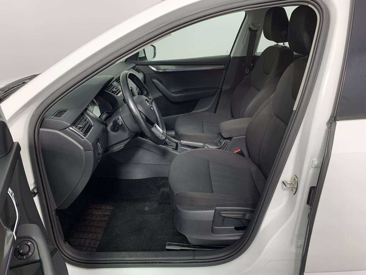 Skoda Octavia б/у, 2018, Роботизированная. Фото: #15