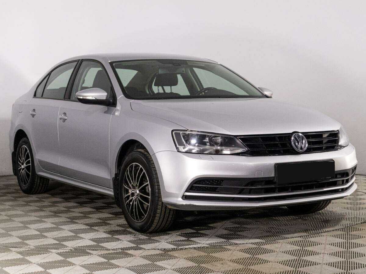 Volkswagen Jetta б/у, 2015, Механическая. Фото: #2