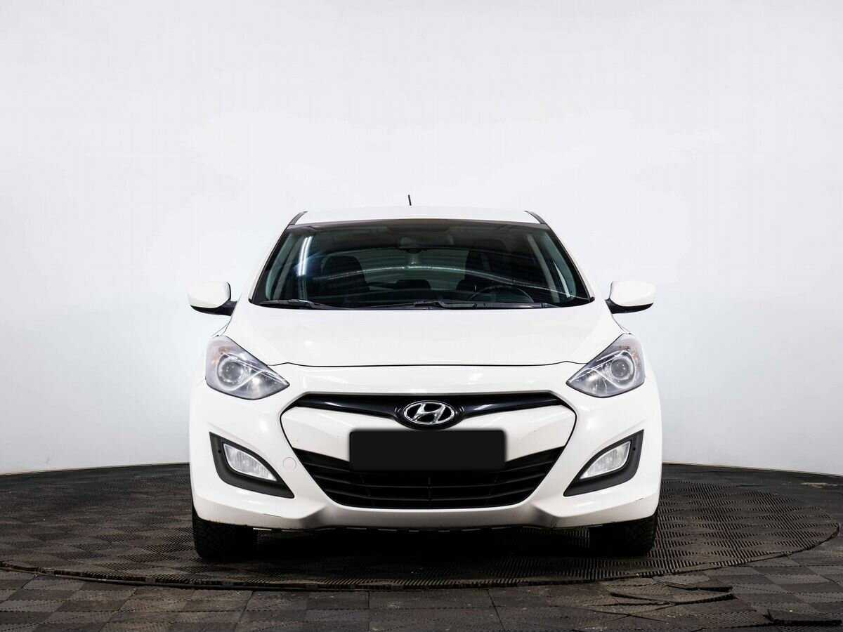 Hyundai i30 б/у, 2013, Автоматическая. Фото: #1