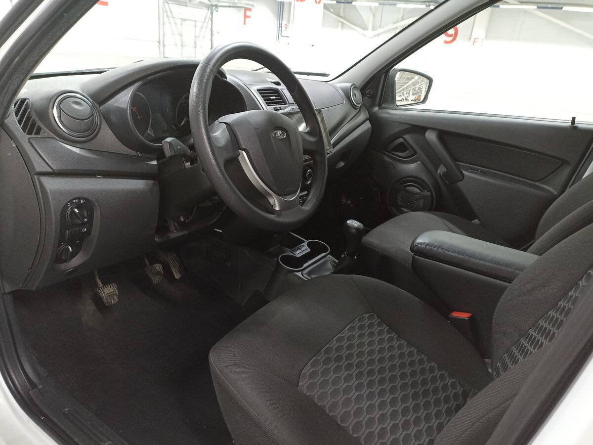 Lada (ВАЗ) Granta б/у, 2021, Механическая. Фото: #15