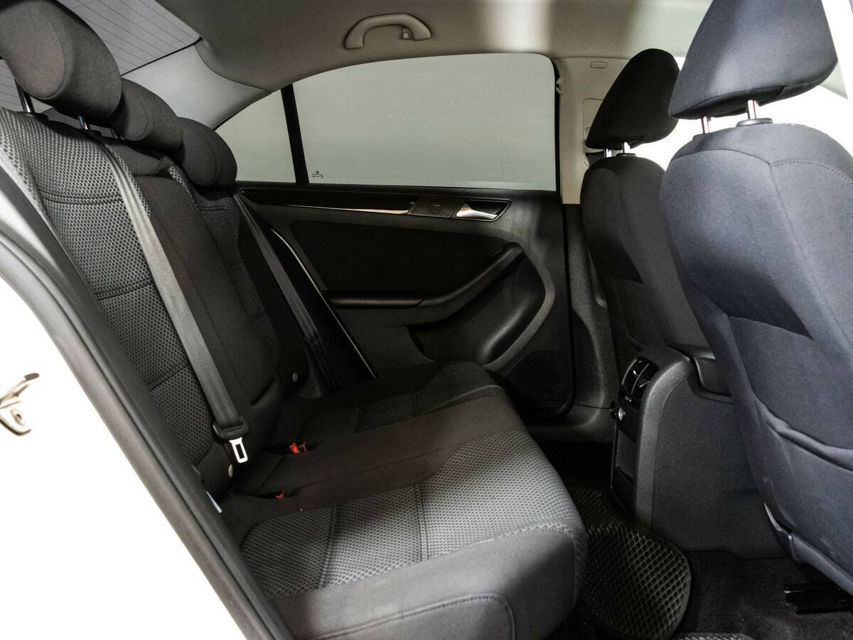 Volkswagen Jetta б/у, 2015, Роботизированная. Фото: #15