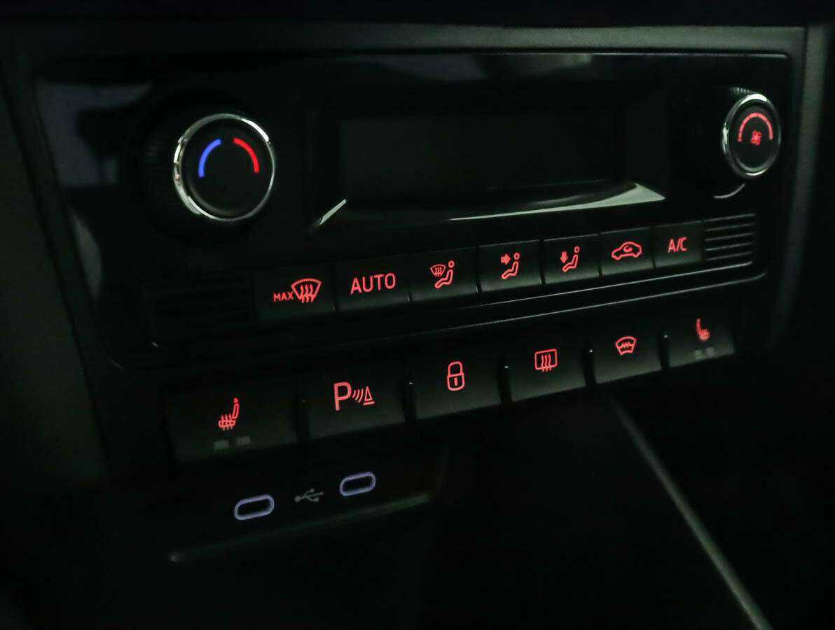 Volkswagen Polo б/у, 2021, Механическая. Фото: #14