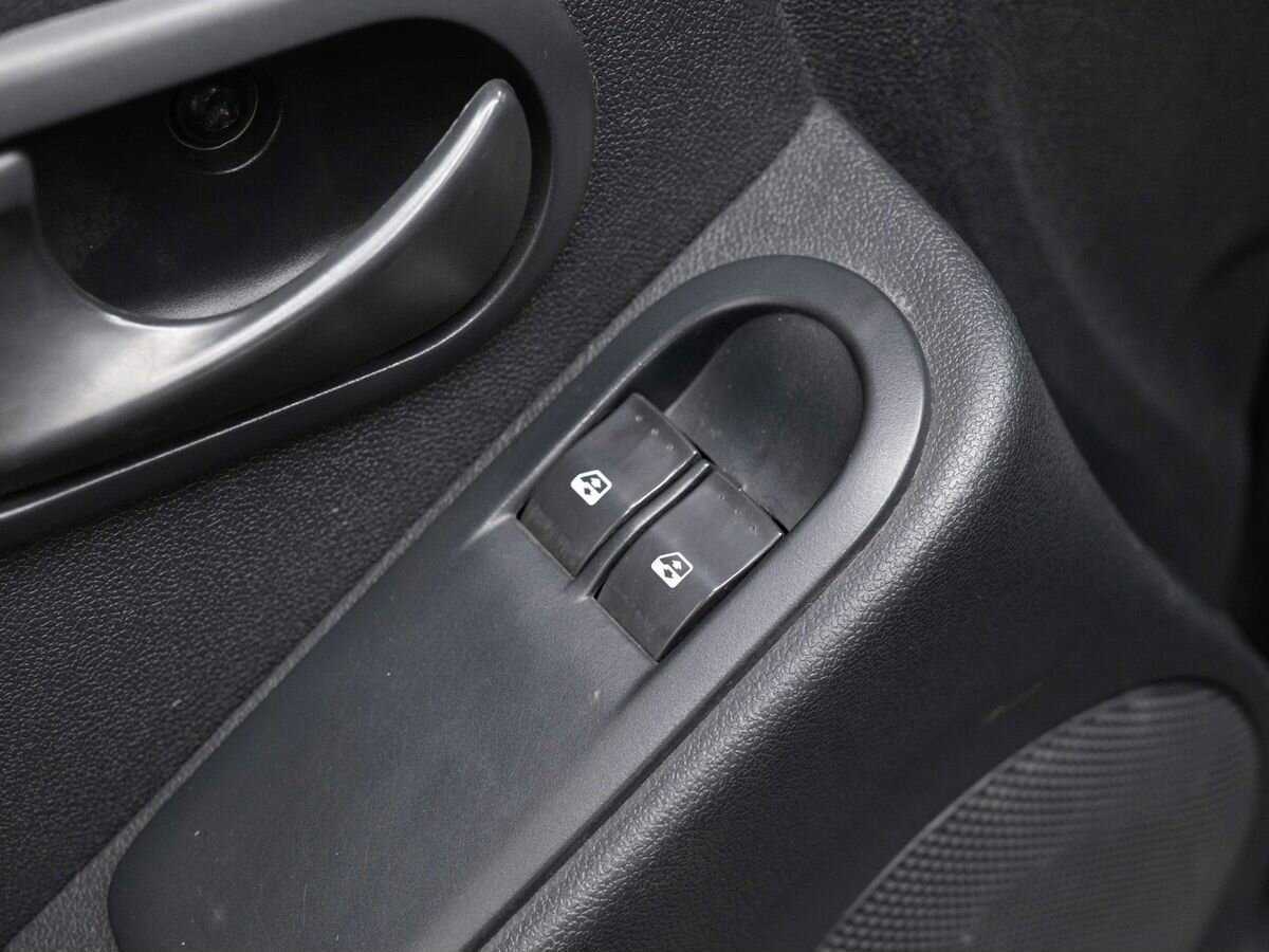 Renault Duster б/у, 2013, Механическая. Фото: #17