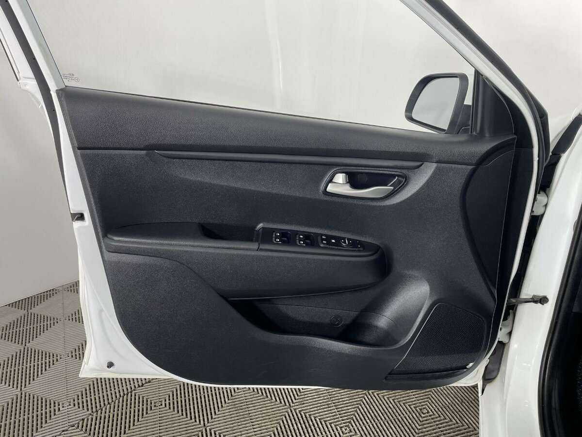 Kia Rio б/у, 2018, Автоматическая. Фото: #7