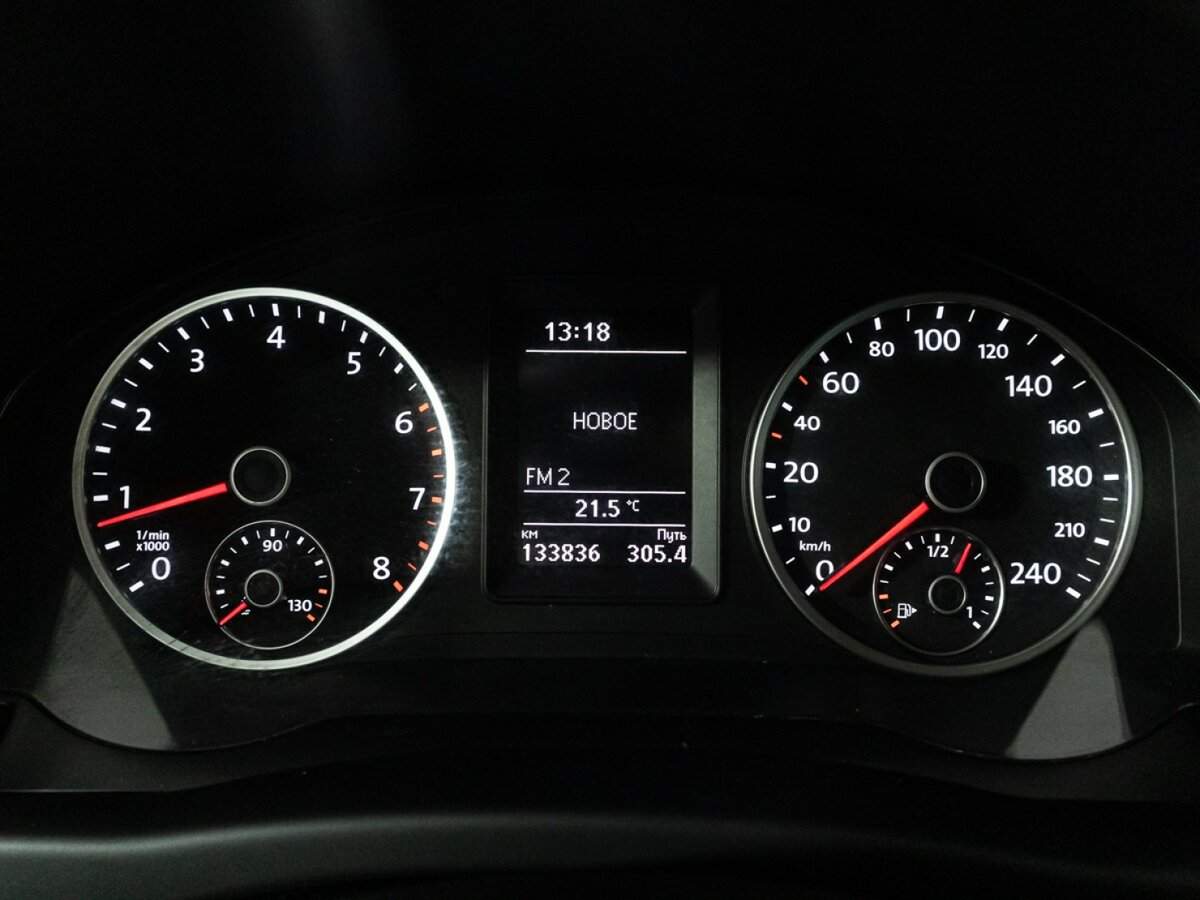 Volkswagen Tiguan б/у, 2015, Механическая. Фото: #11