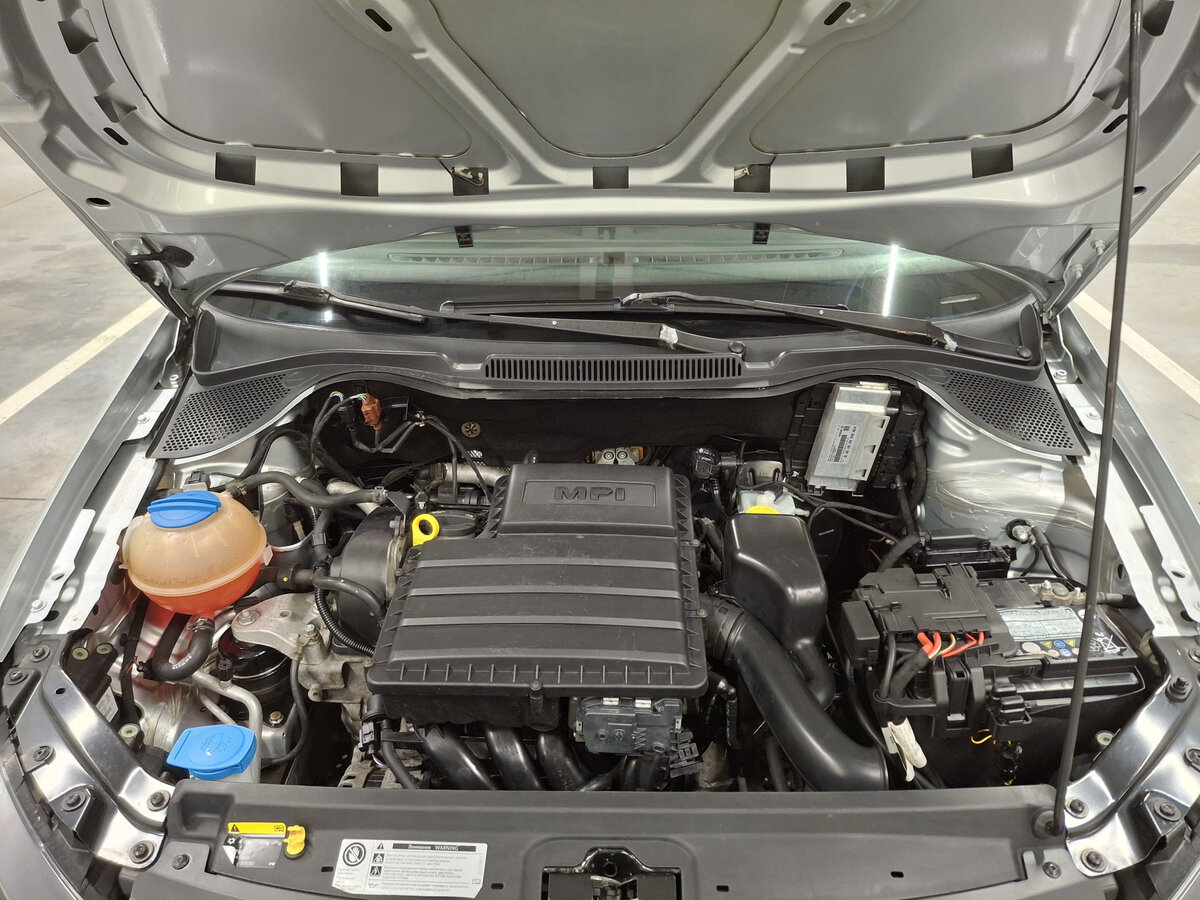 Volkswagen Polo б/у, 2016, Автоматическая. Фото: #8