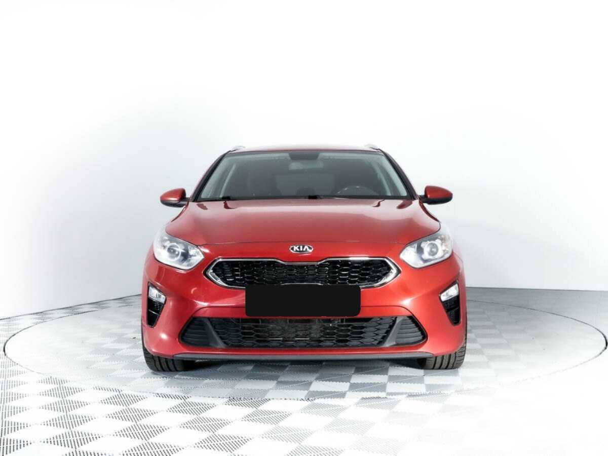 Kia Ceed б/у, 2019, Автоматическая. Фото: #1
