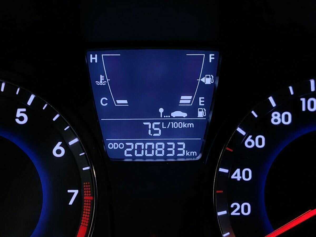 Hyundai Solaris б/у, 2013, Механическая. Фото: #15