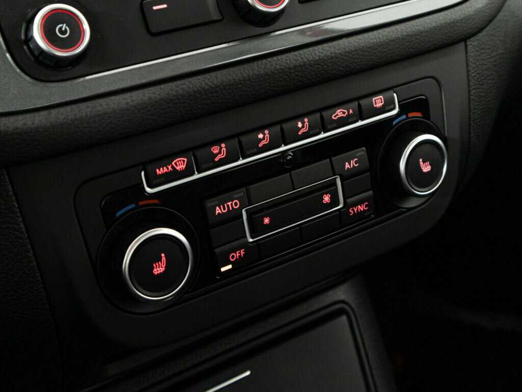 Volkswagen Tiguan б/у, 2012, Роботизированная. Фото: #15