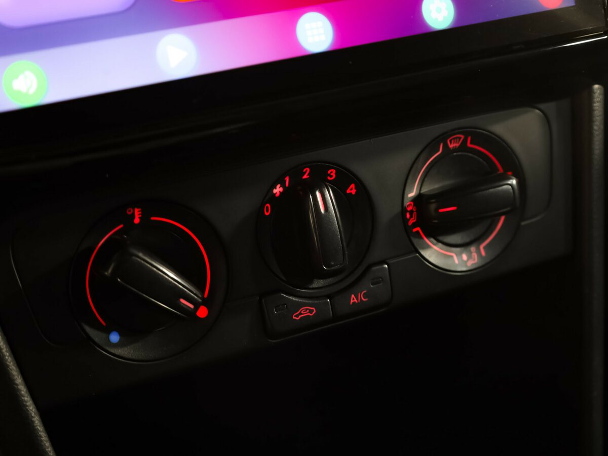 Volkswagen Polo б/у, 2018, Механическая. Фото: #12