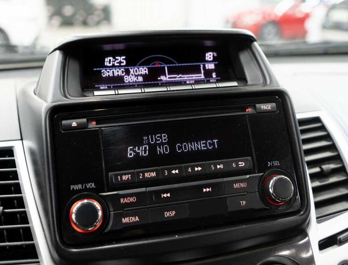 Mitsubishi Pajero Sport б/у, 2014, Автоматическая. Фото: #10