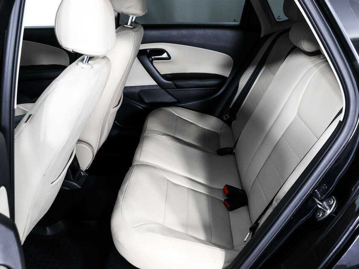 Volkswagen Polo б/у, 2018, Автоматическая. Фото: #7