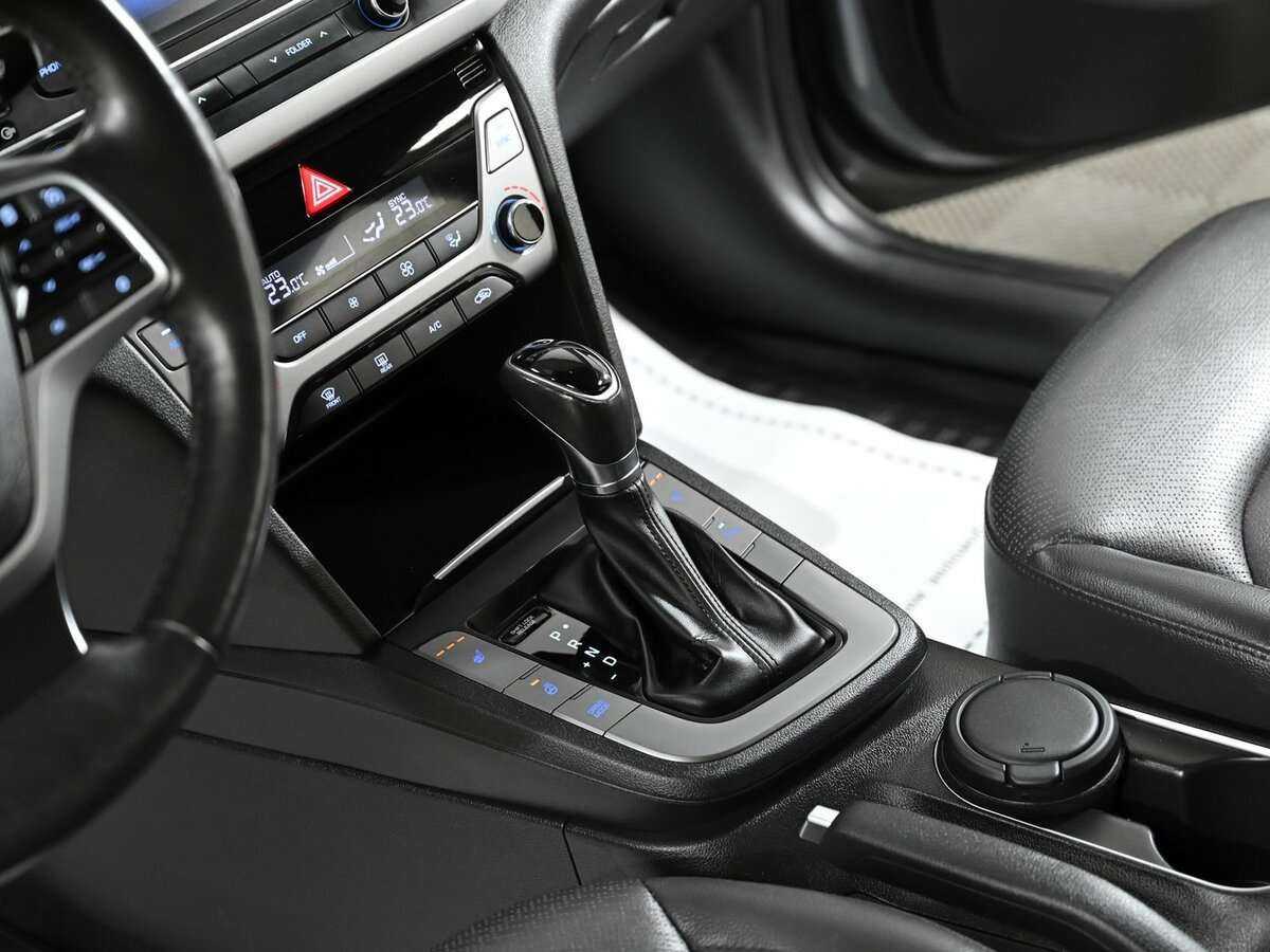Hyundai Elantra б/у, 2018, Автоматическая. Фото: #9