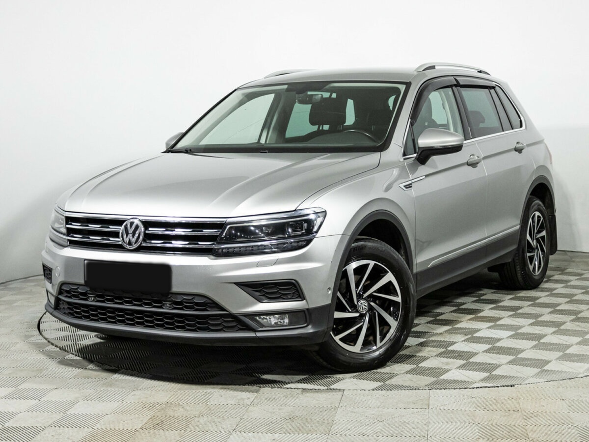 Volkswagen Tiguan б/у, 2018, Роботизированная. Посмотреть фото