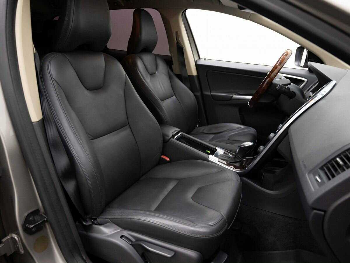 Volvo XC60 б/у, 2012, Автоматическая. Фото: #11