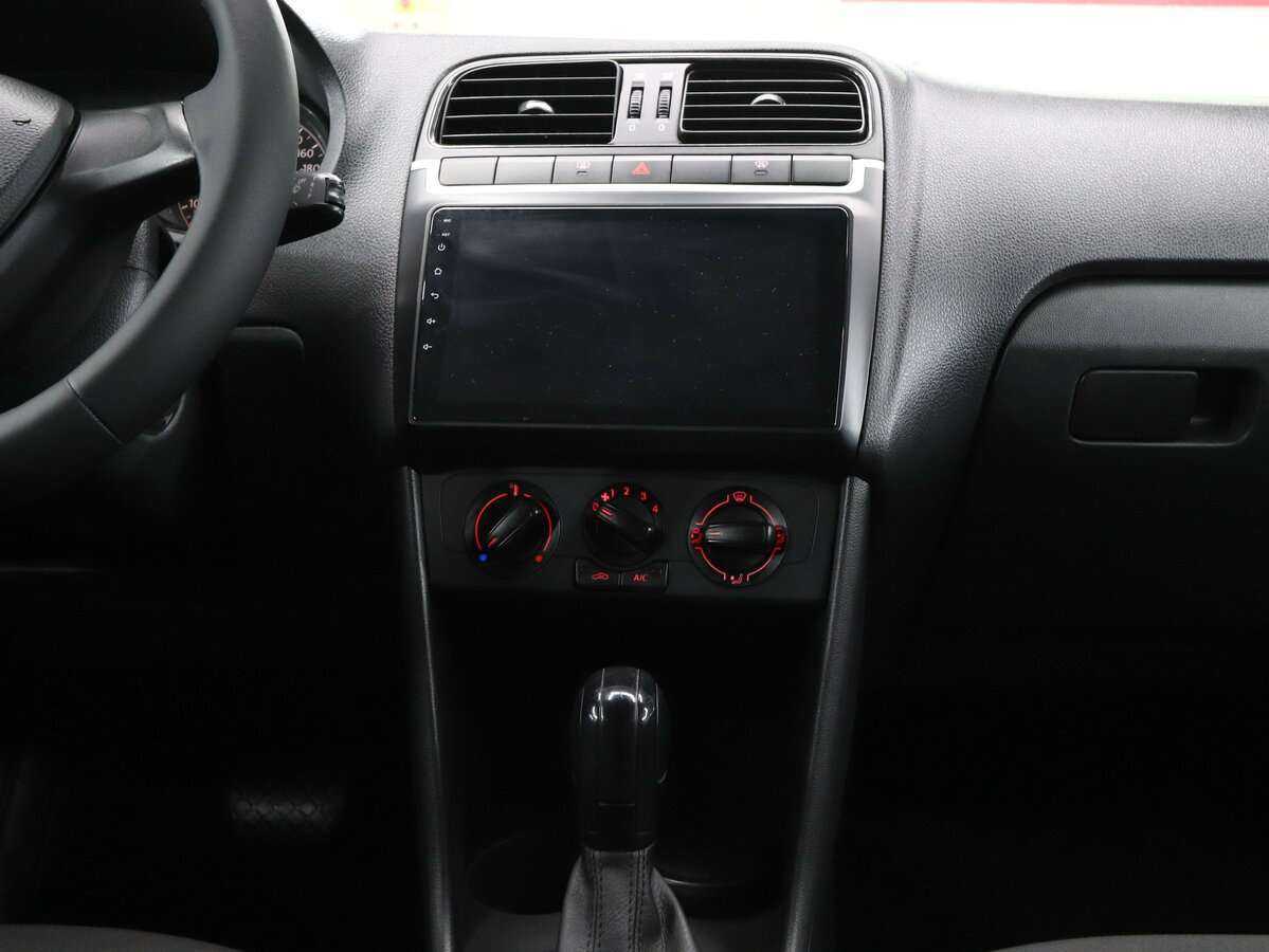 Volkswagen Polo б/у, 2017, Автоматическая. Фото: #16