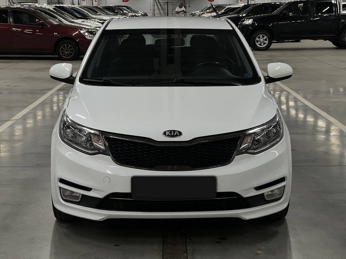 Kia Rio б/у, 2015, Автоматическая. Фото: #1